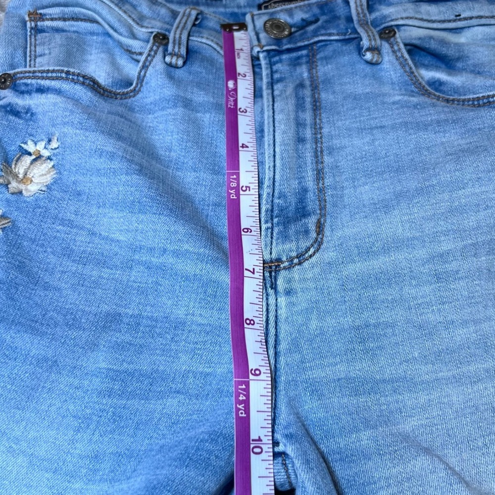 Abercrombie & Fitch High Rise Super Skinny Ankle Jeans 26/2 Floral Embroidered - Picture 16 of 16
